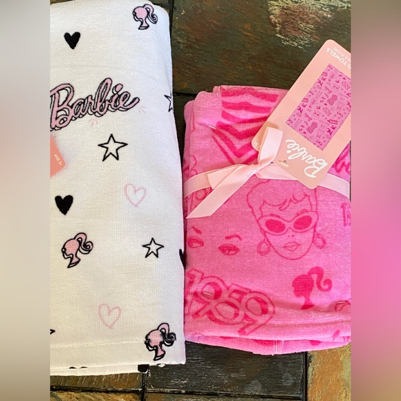 Mattel Barbie Pink & White Velour 100% Cotton 1 Bath 2 Hands Towel Set 3pc - Picture 8 of 12
